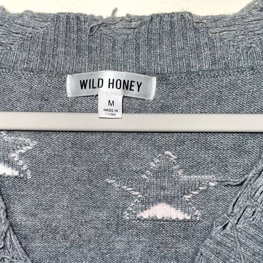 Wild Honey Size Medium Gray Distressed Cropped Sweater with Stars V Neck - Picture 2 of 5